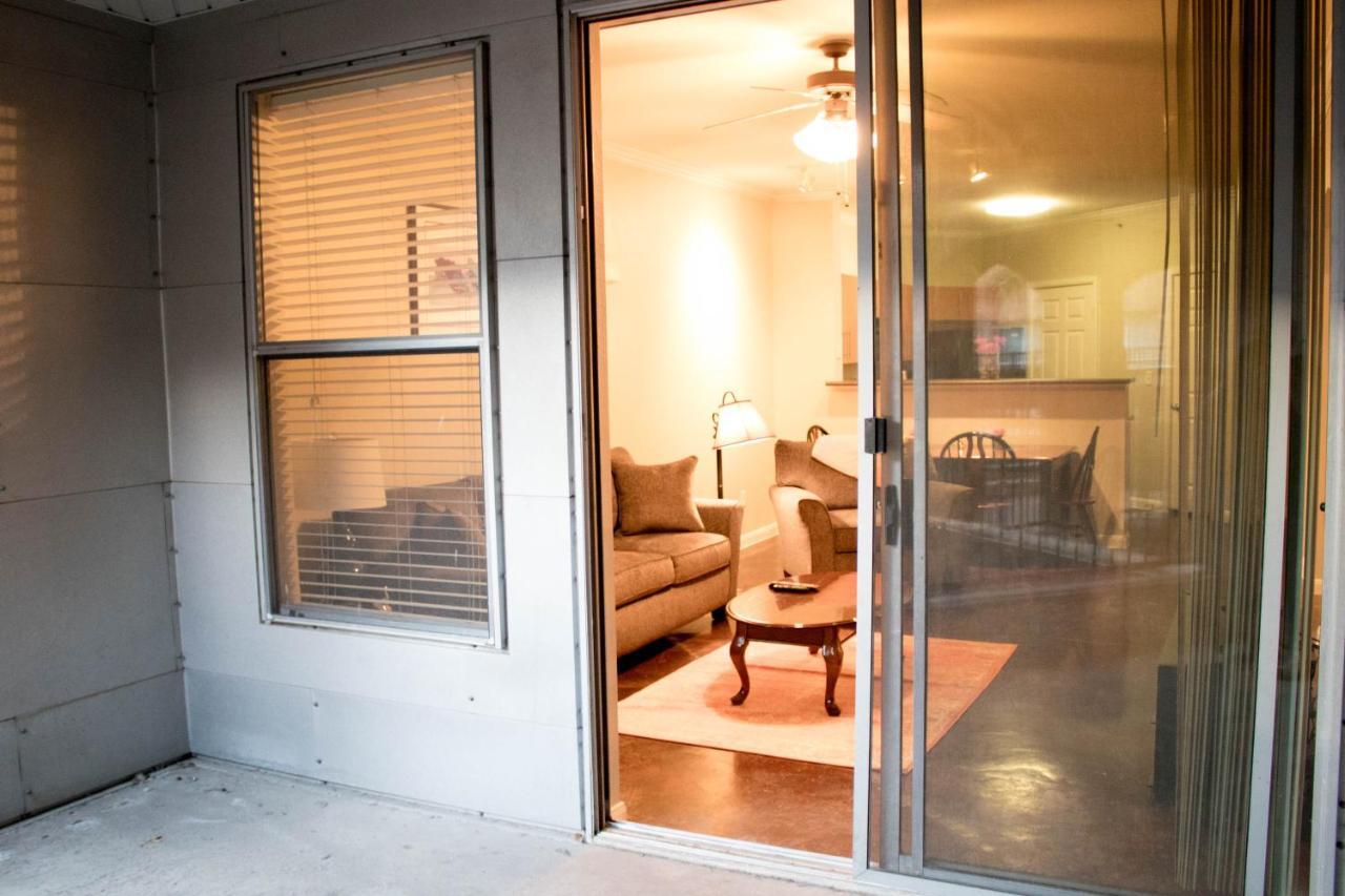 Downtown Dallas Beautiful Poolside Apartment Экстерьер фото