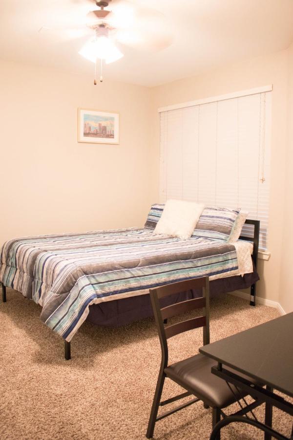Downtown Dallas Beautiful Poolside Apartment Экстерьер фото